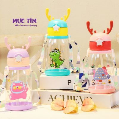 bình nước nhựa hình thú có sừng